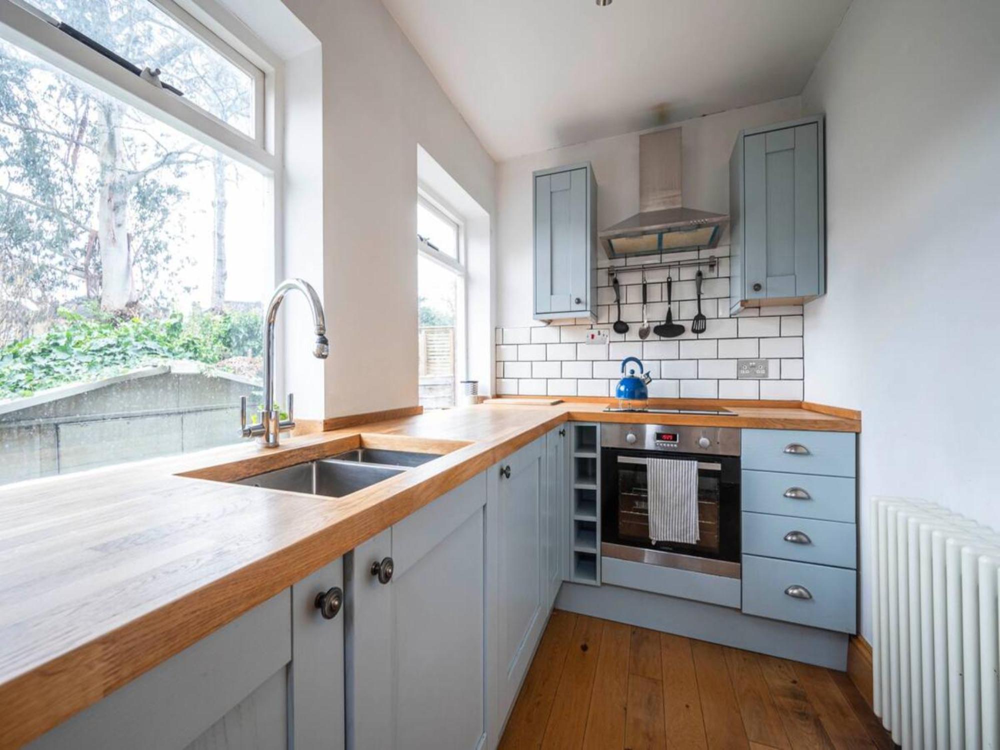 Pass The Keys Hither Ground Floor Flat With Garden * Londra