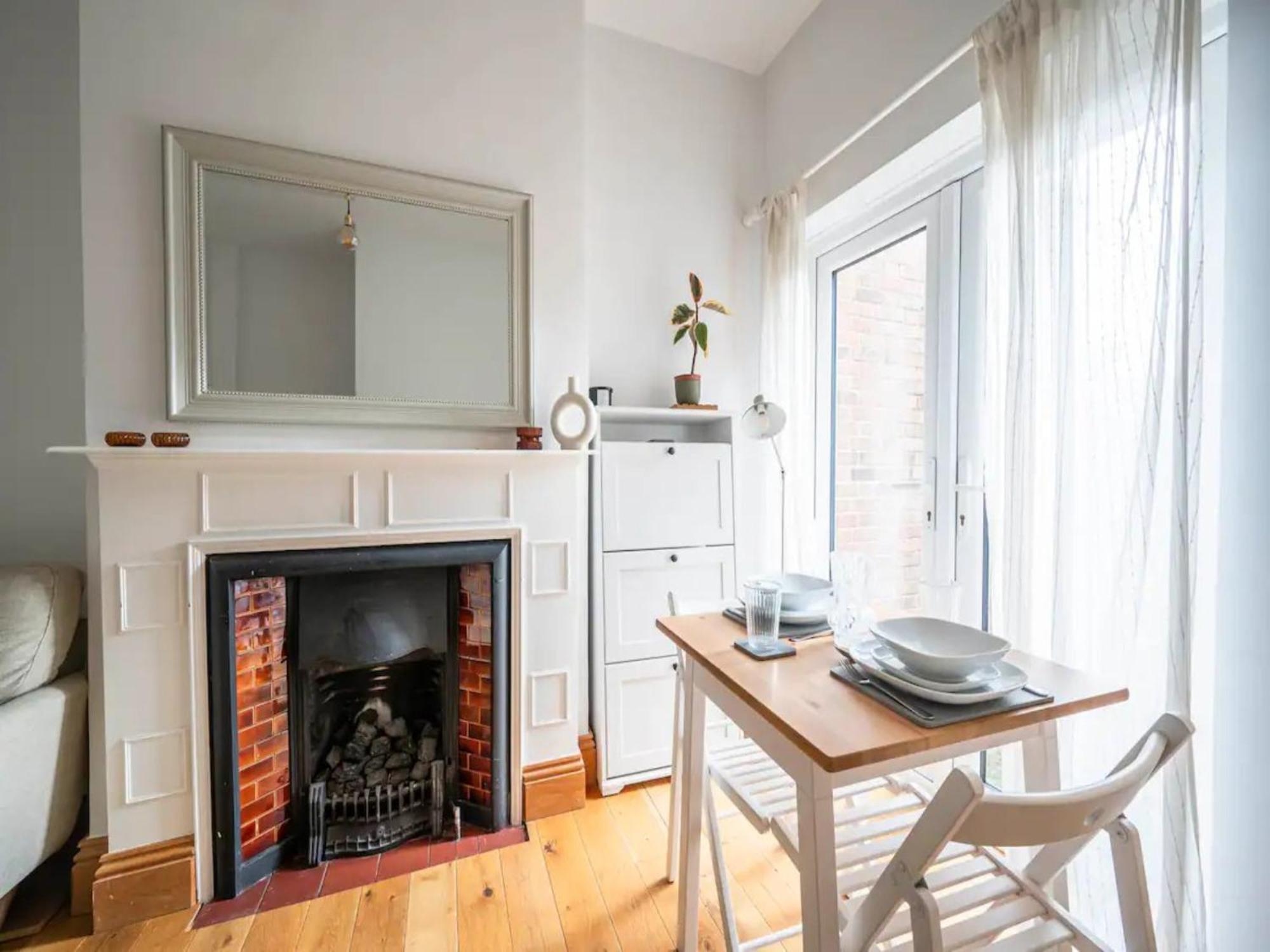 Pass The Keys Hither Ground Floor Flat With Garden * Londra
